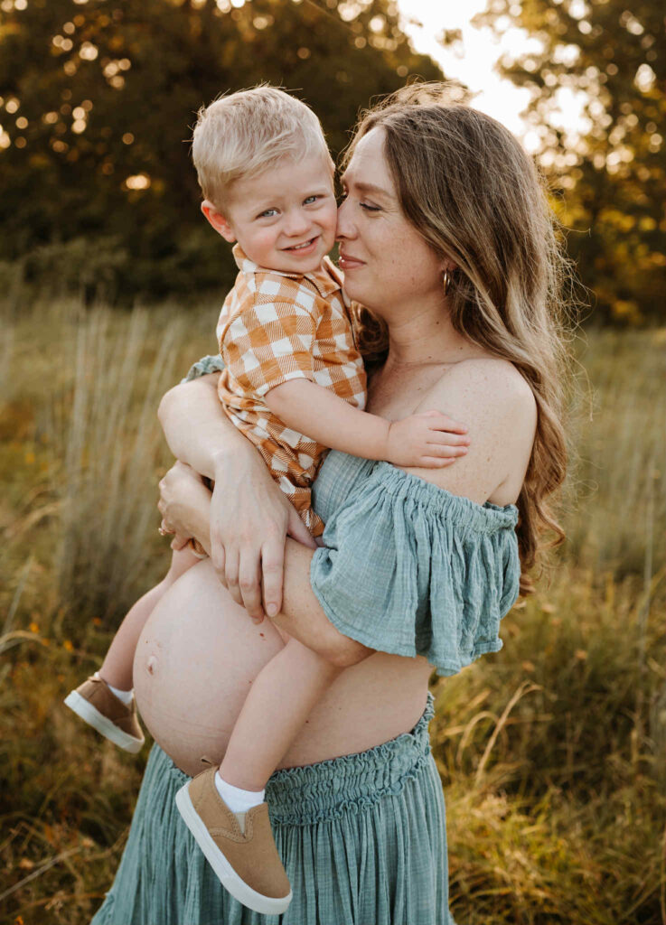 golden light maternity session