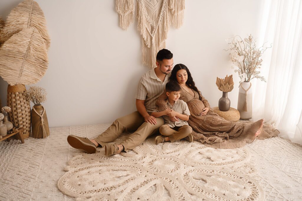 Studio and outdoor family and newborn photographer Paula Goforth: amazing google reviews!