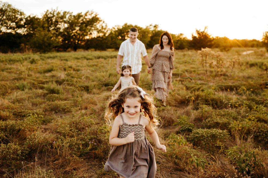 Fort Worth newborn photographer and photographer for families in DFW