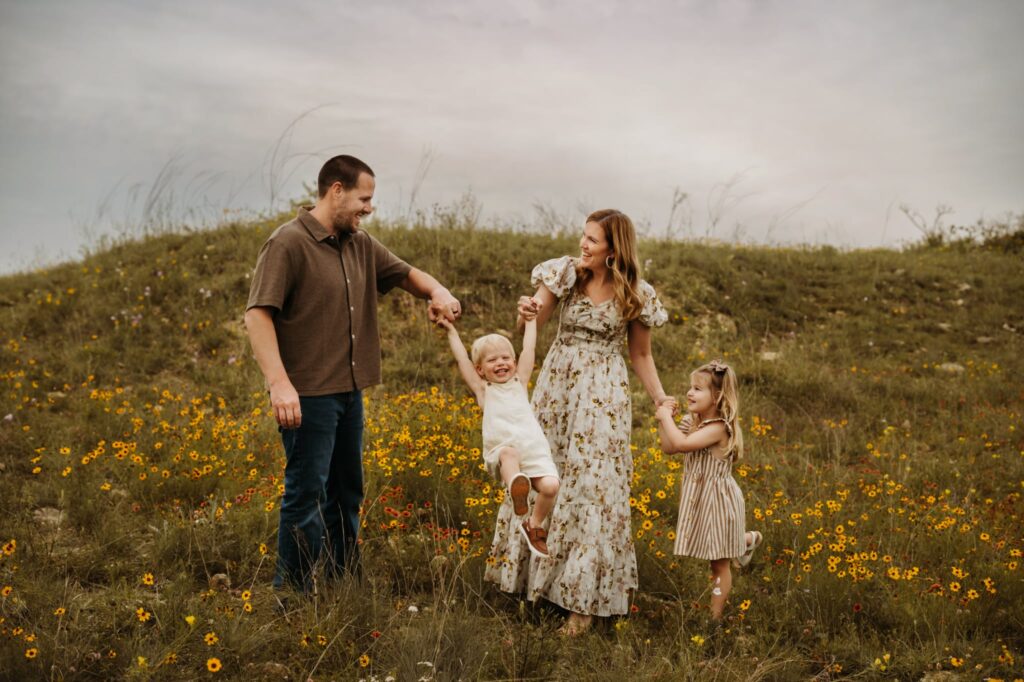 family spring mini session in Fort Worth 