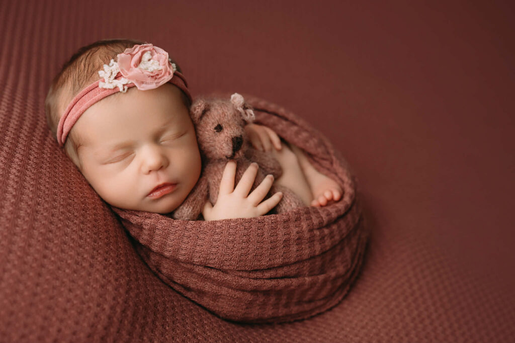 Newborn image by Fort Worth photographer Paula Goforth 