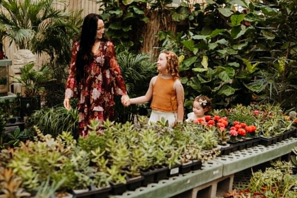Want Genuine Smiles From Kids During Family Photos? Fort Worth Photographer