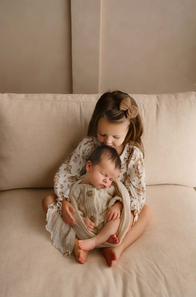 How to Include Your Toddler in a Fort Worth Newborn Photo Session