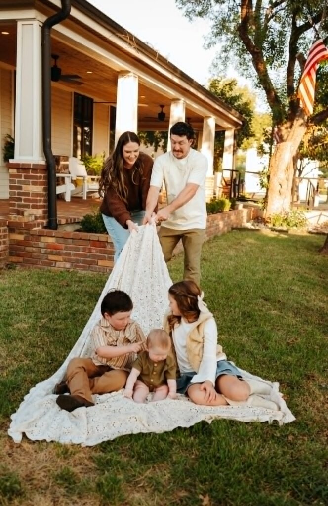 How Do You Choose a Location for Family Photos?