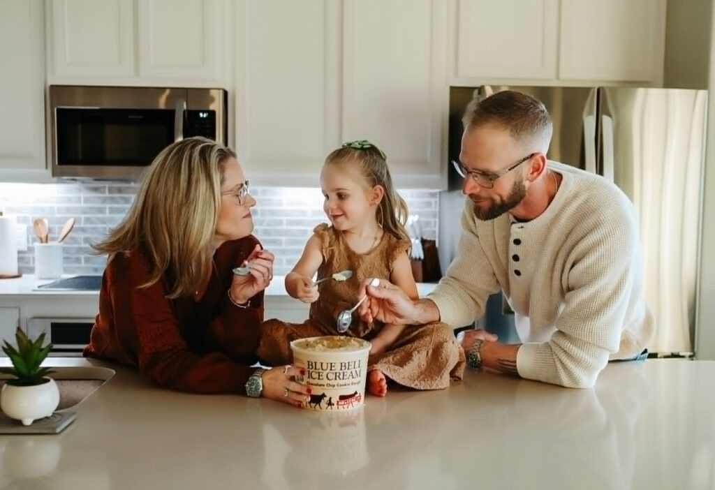 Should You Take Family Photos in Your New Fort Worth Home?
